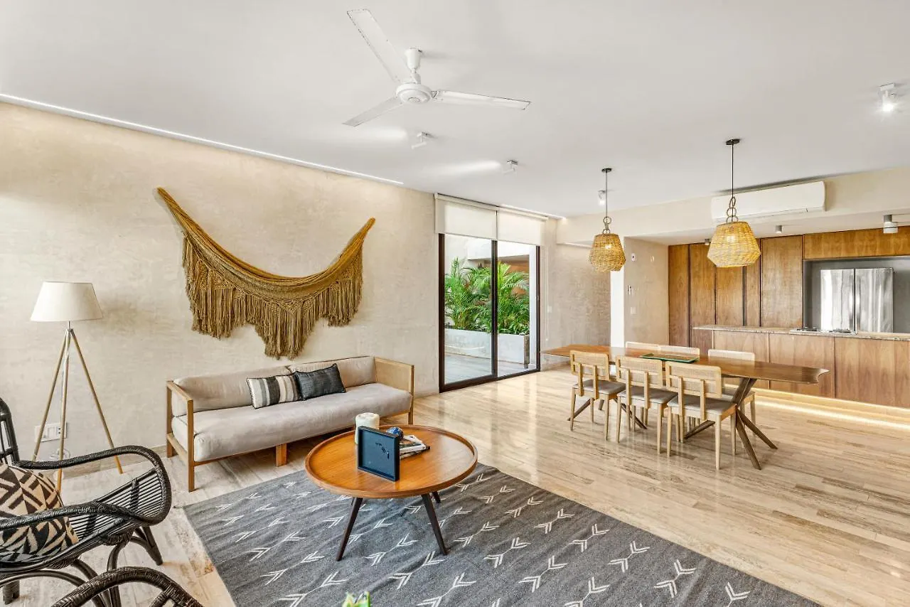307 Amazing Jungle View Apartment. Τουλούμ